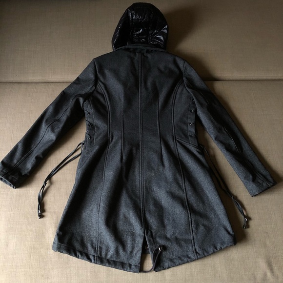 Guess Women’s Jacket. Medium - Picture 2 of 8